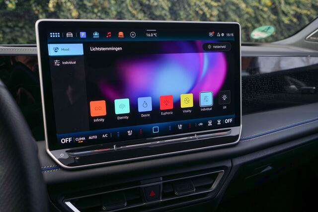 Volkswagen TIGUAN 1.5 eHybrid R-Line /5jr. Garantie/ Stoel Massage&Koeling/ Panoramadak/ 200kW (272PK)