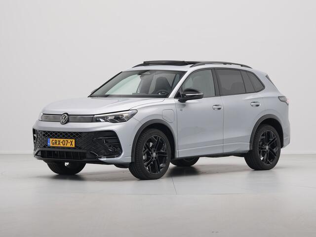 Volkswagen TIGUAN 1.5 eHybrid 204pk R-Line Ed. | Trekhaak | Panorama | LED-Plus | Black Style