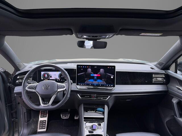 Volkswagen TIGUAN 1.5 eHybrid 272 pk DSG R-Line Business · Panoramadak · Trekhaak · Leder · Harman Kardon · Stoel verwarming V+A · Stoelventilatie · Massage · Keyless · Apple/Android Car Play · 360gr Camera ·Garantie t/m 10-11-2028 of 100.000km