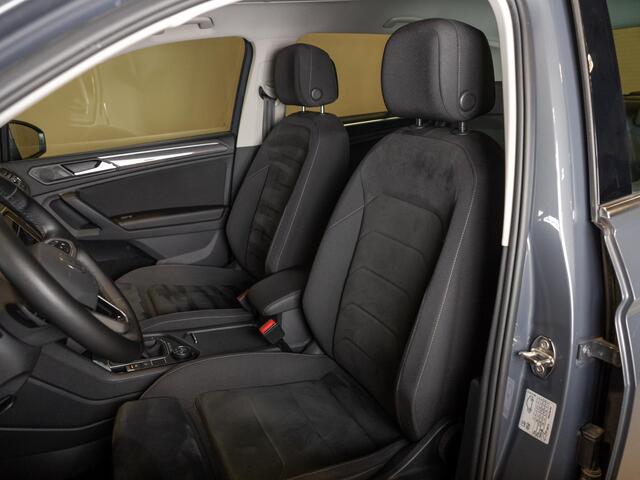 Volkswagen TIGUAN 2.0 TSI 4Motion Elegance / 190pk / Trekhaak / Achteruitrij camera / Stoel verwarming voor en achter /