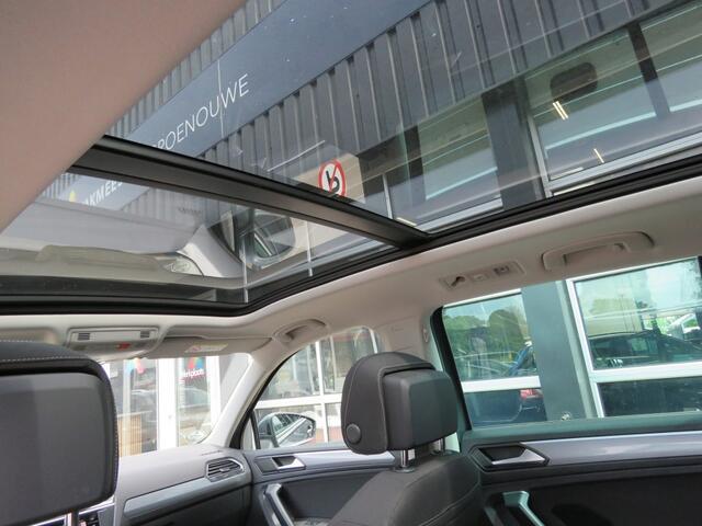 Volkswagen TIGUAN 1.4 TSI 245pk eHybrid ACTIVE / Pano / Trekhaak wegklap. / IQ Light / Camera Etc / BOVAG garantie
