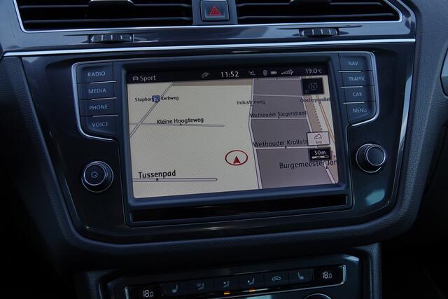 Volkswagen TIGUAN 1.4Tsi 150Pk DSG6 | 4Motion | Panoramadak | Achteruitrijcamera | Trekhaak | 20''