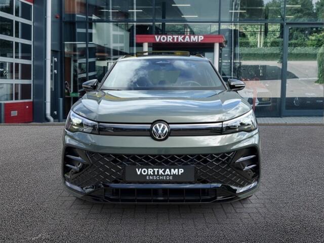 Volkswagen TIGUAN 1.5 TSI eHYBRID R-LINE 272PK TREKHAAK/PANO-DAK/ELEK-KLEP/HUD/ACC/STOEL+STUURVERW