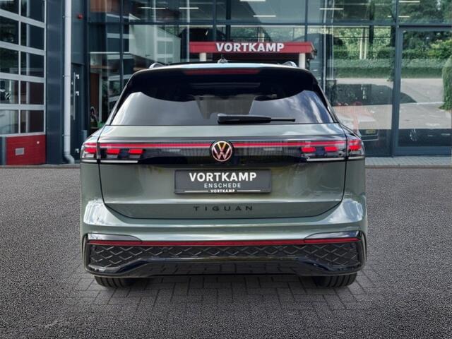 Volkswagen TIGUAN 1.5 TSI eHYBRID R-LINE 272PK TREKHAAK/PANO-DAK/ELEK-KLEP/HUD/ACC/STOEL+STUURVERW