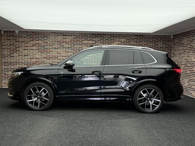 Volkswagen TIGUAN 1.5 eTSI R-Line Business Camera Panorama IQ Memory Dealer Garantie Leer