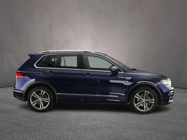Volkswagen TIGUAN Highline Business R 1.4 TSI 150pk DSG Automaat Trekhaak, Elektrische achterklep, Adaptive cruise control, LED koplampen, Navigatie