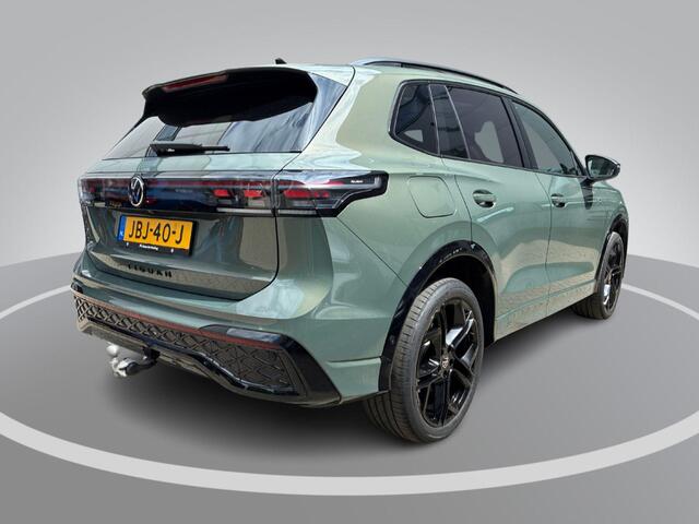 Volkswagen TIGUAN 1.5 eHybrid 272pk DSG R-Line Edition · Panoramadak · Inklap. Trekhaak · 360 Camera · Matrix LED · Massagefunctie · Keyless · Garantie t/m 18-08-2029 of 100.000km