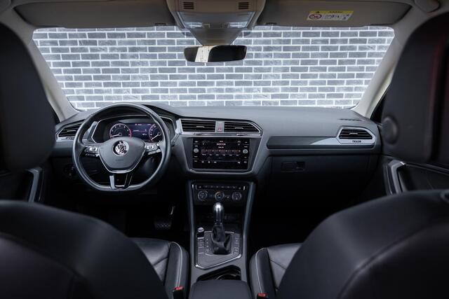 Volkswagen TIGUAN Allspace 1.4 TSI DSG-6 Highline 7p. | 7-Persoons | Lederen Bekleding | Stoelverwarming | Elektrisch Verstelbare Voorstoelen | Active Info Display | Elektrische Achterklep | Keyless Entry | LED Koplampen |