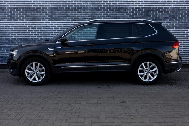 Volkswagen TIGUAN Allspace 1.4 TSI DSG-6 Highline 7p. | 7-Persoons | Lederen Bekleding | Stoelverwarming | Elektrisch Verstelbare Voorstoelen | Active Info Display | Elektrische Achterklep | Keyless Entry | LED Koplampen |