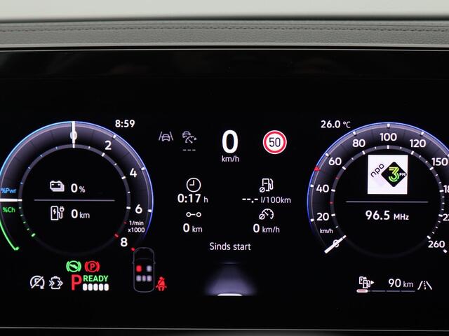 Volkswagen TIGUAN 1.5 eHybrid Life Edition 204PK DSG Trekhaak, Achteruitrijcamera, Keyless, Side Assist, Navi via Apple Carplay/Android Auto, Elektr. Achterklep, Stoel-Stuurverwarming, 18" LM Velgen