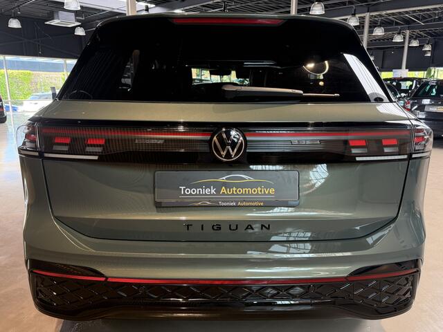 Volkswagen TIGUAN 1.5 eHybrid R-Line Panoramadak | 360 camera |
