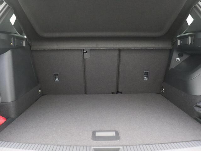 Volkswagen TIGUAN 1.5 eHybrid Life Edition 204PK DSG Panoramadak, Trekhaak, 360gr. Camera, Keyless, Elektr. Achterklep, 18" LM Velgen, Side Assist, Stoel-Stuurverwarming