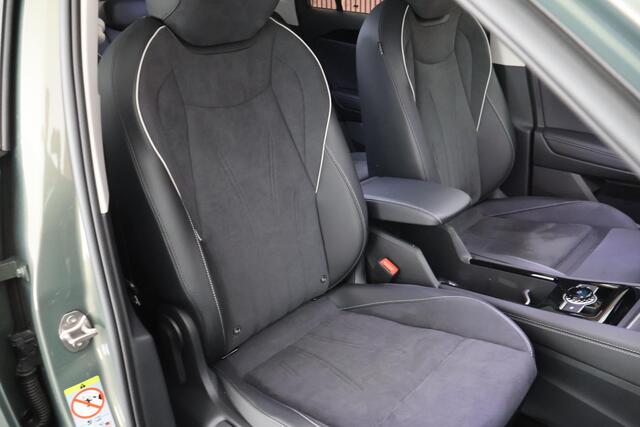 Volkswagen TIGUAN 1.5 eHybrid 204pk Elegance Trekhaak Camera Stoelverwarming Keyless Virtual Cockpit Navigatie