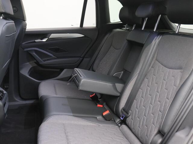 Volkswagen TIGUAN 1.5 eHybrid Life Edition 204PK DSG Trekhaak, 360gr. Camera, Keyless, Elektr. Achterklep, 18" LM Velgen, Side Assist, Stoel-Stuurverwarming, Zwarte hemelbekleding, Navi via Apple Carplay/Android auto