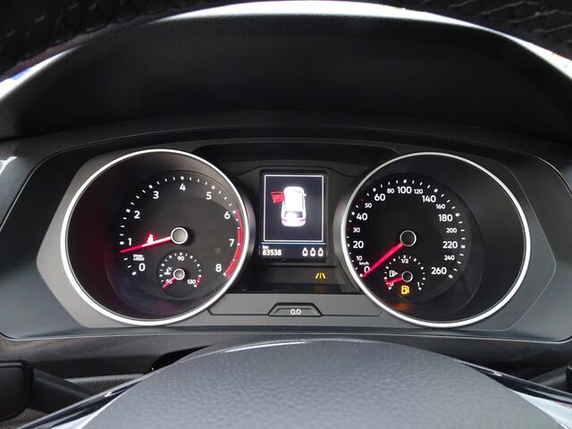 Volkswagen TIGUAN 1.4 TSI Comfortline Automatische airco, panorama dak, stoelverwarming, navigatie, led verlichting, massage stoel, navigatie, licht metalen velgen, enz.