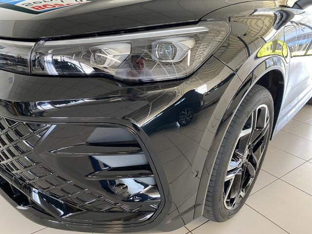 Volkswagen TIGUAN 1.5 eHybrid R-Line Edition 272 PK Full Option, Panoramadak , Headup , Trekhaak, Leer , Massage stoelen