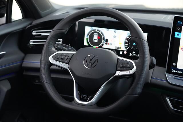 Volkswagen TIGUAN 1.5 eHybrid R-Line Exclusive Black Style Panoramadak/Trekhaak/360Camera