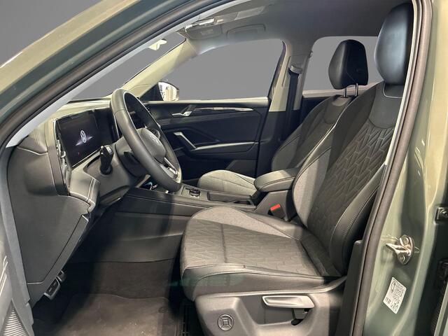 Volkswagen TIGUAN 1.5 eTSI 130pk DSG · 360 Camera · Wegklapbare Trekhaak · Apple/Android Car Play · Navigatie · 18'' Inch ·