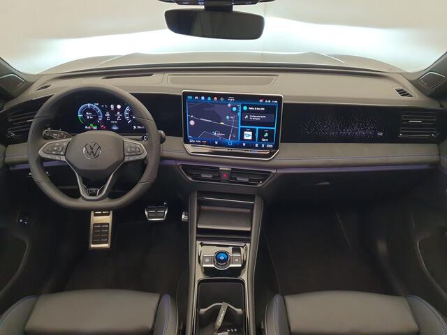 Volkswagen TIGUAN 1.5 eHybrid 272pk DSG/AUT R-Line Wegklapbare trekhaak, Panoramadak, Harman/Kardon, Leder