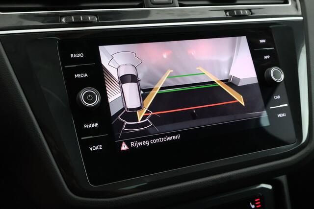 Volkswagen TIGUAN 1.5 TSI 150pk DSG Elegance Trekhaak Camera Stoelverwarming Navigatie Keyless Stoelverwarming IQ.Light
