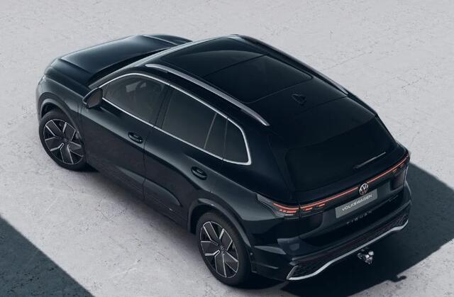 Volkswagen TIGUAN 1.5 eHybrid 204PK DSG R-Line Edition / Resterende Fabrieksgarantie tot 29-12 2029 / Trekhaak / Panoramadak / 20'' LMV / VW