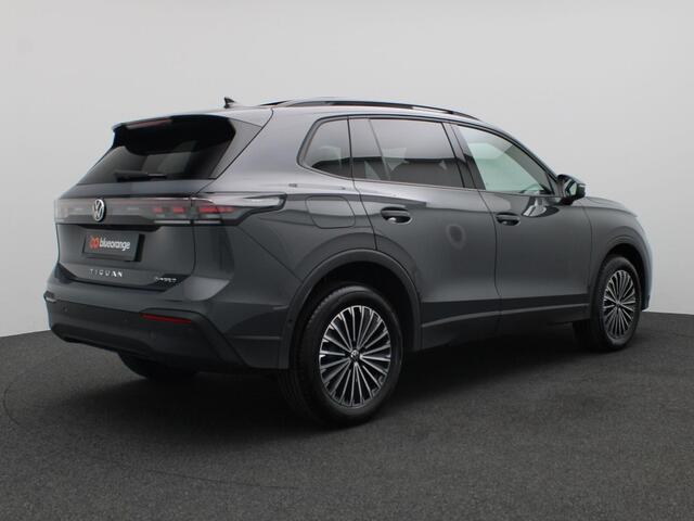 Volkswagen TIGUAN 1.5 eHybrid Life Edition 204PK DSG Panoramadak, Trekhaak, 360gr. Camera, Keyless, Elektr. Achterklep, 18" LM Velgen, Side Assist, Stoel-Stuurverwarming, Zwarte hemelbekleding