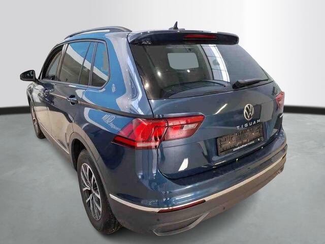 Volkswagen TIGUAN 1.4 TSI eHybrid 245pk PHEV Life / Trekhaak 1800kg / Navigatie / Massage