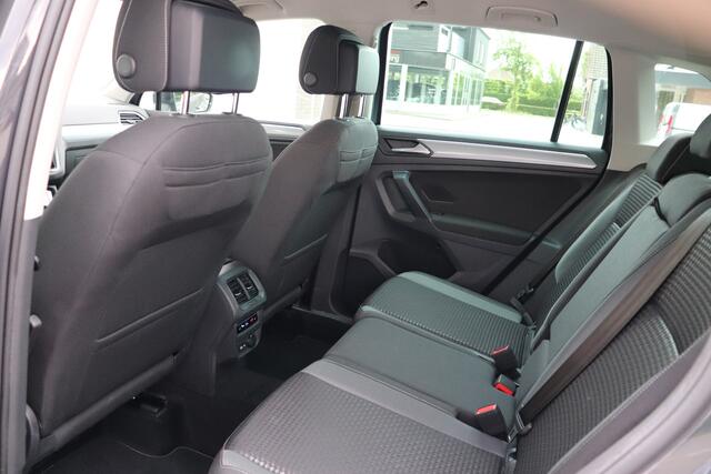 Volkswagen TIGUAN 1.4 TSI eHybrid ACC Carplay Navi PDC