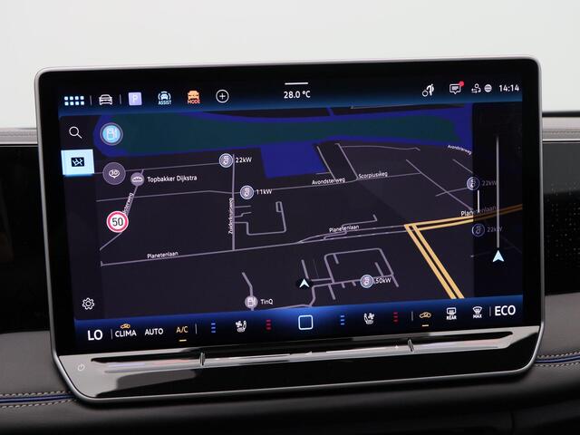 Volkswagen TIGUAN 1.5 eHybrid 272 Pk Automaat R-Line Edition | Black Style | Trekhaak | Panorama dak | Stoelverwarming | 360 Camera | Adaptive Cruise | CarPlay | 20 Inch | 7.935 Km !!
