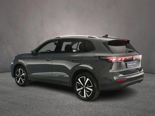 Volkswagen TIGUAN Life 1.5 TSI eHybrid 204pk DSG Automaat Trekhaak, Navigatie, Adaptive cruise control, 360 camera, Achteruitrijcamera, LED koplampen