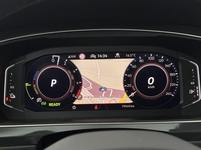 Volkswagen TIGUAN 1.4 TSI 245pk DSG eHybrid R-Line Business | Panoramadak | Head-up display | R-line | Leder