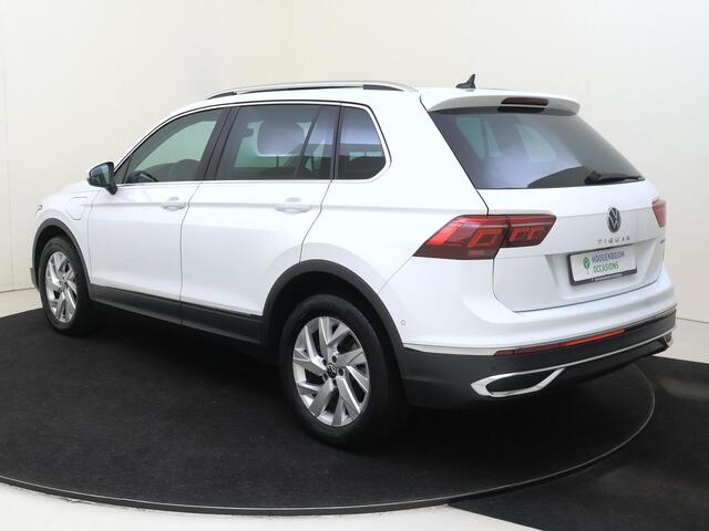 Volkswagen TIGUAN 1.4 TSI eHybrid Elegance | SoH 94% | Panoramadak | Keyless | Parkeerassistent | Achteruitrijcamera | Navigatie | LED matrix verlichting | Adaptieve cruise control |