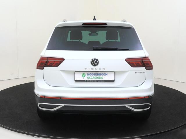 Volkswagen TIGUAN 1.4 TSI eHybrid Elegance | SoH 94% | Panoramadak | Keyless | Parkeerassistent | Achteruitrijcamera | Navigatie | LED matrix verlichting | Adaptieve cruise control |