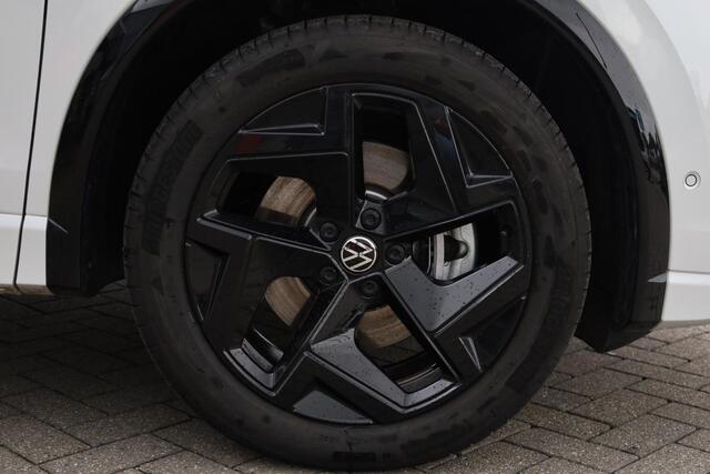 Volkswagen TIGUAN 1.5 eHybrid R-Line Edition 60 mnd 100.000 km garantie Black style wegklapbare trekhaak LED matrix 4 x stoelverwarming voorruit- en stuurwielverwarming park assist pro IQ drive key less elektrische achterklep dynamische richtingaanwijzers privacy glas extr