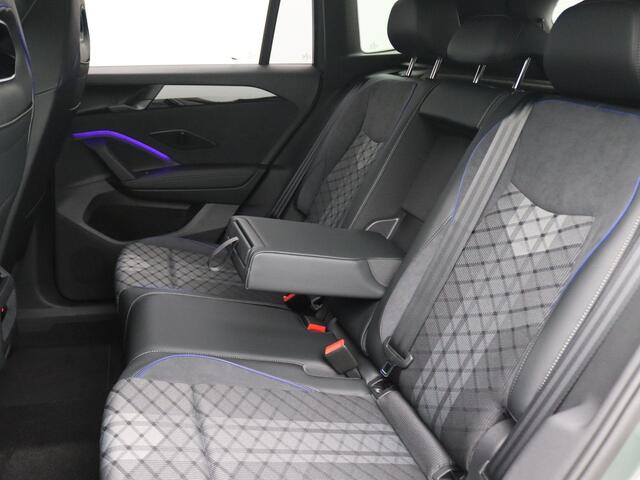 Volkswagen TIGUAN 1.5 eHybrid R-Line Edition 272PK DSG Panoramadak, Trekhaak, 20" LM Velgen, Black Style, 360gr. Camera, Head-Up Display, Navi via Apple Carplay/Android Auto