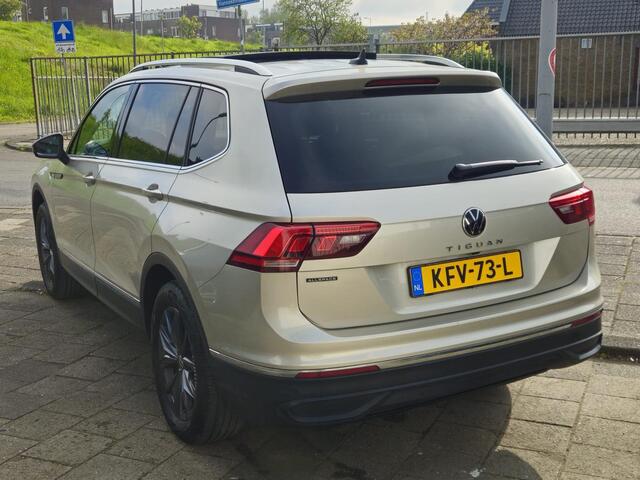 Volkswagen TIGUAN Allspace 1.5 TSI Life Business Pano/Leder/Led/Cam/