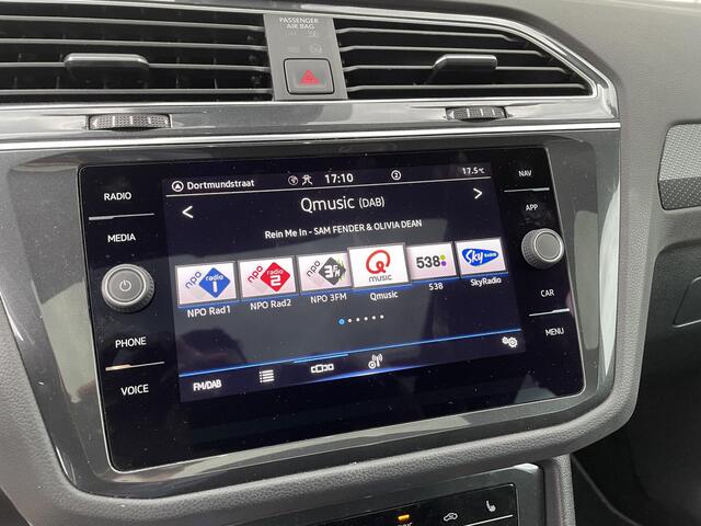 Volkswagen TIGUAN 1.5 TSI R-Line Business+ | Panoramdak | Trekhaak | Dodehoek Detectie | Achteruitrijcamera | Stoel- en stuurverwarming