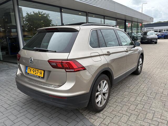 Volkswagen TIGUAN 1.4 TSI Comfortline 125pk | Wegklapbare Trekhaak | Adaptive Cruise | Navi | Carplay |