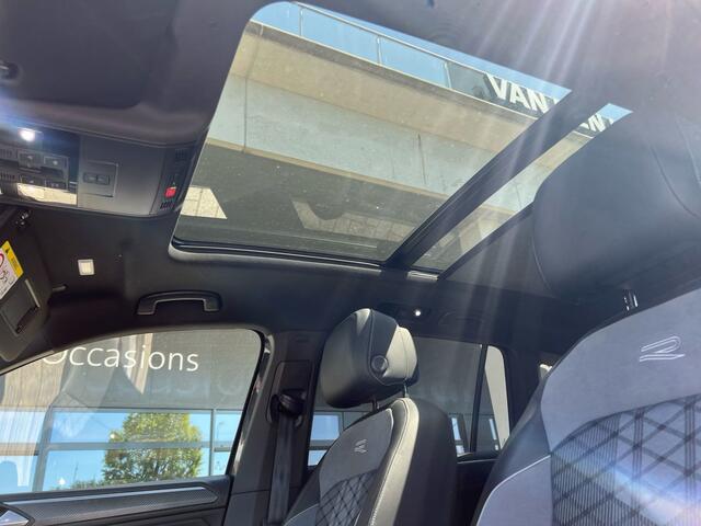 Volkswagen TIGUAN 1.5 TSI R-Line Business+ | Trekhaak | Panoramadak | Black Style |