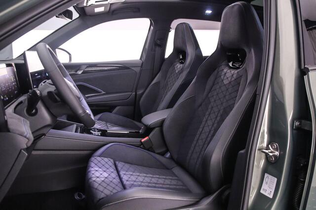 Volkswagen TIGUAN R-Line Edition 1.5 TSI eHybrid 272pk DSG Automaat Trekhaak, Black Style, Adaptive cruise control, Panoramadak, LED matrix koplampen, 360 camera