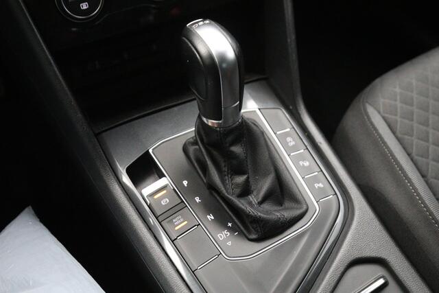 Volkswagen TIGUAN 1.4 TSI ACT 150 PK Automaat R-Line Comfortline BNS, Camera, Climate Control, LED