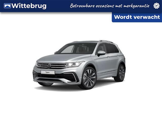 Volkswagen TIGUAN 1.4 TSI DSG eHybrid 245pk R-Line Business / Panorama dak / IQ-Led / Zwenkbare trekhaak / 20'' LMV