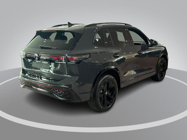 Volkswagen TIGUAN R-Line 1.5 eHybrid 204 PK 6 versn. DSG · Voorstoelen verwarmd · Achteruitrijcamera ·
