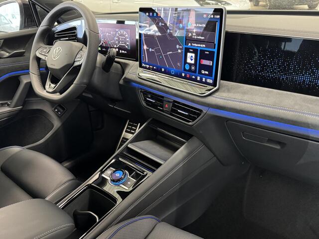 Volkswagen TIGUAN 1.5 eHybrid R-Line | Nieuw! | Navi | ACC | Pano | Camera | Interieur Style Pakket | Elektrische kofferklep | ( Vestiging - Nieuwegein )