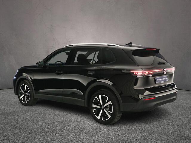 Volkswagen TIGUAN Life Edition 1.5 TSI eHybrid 204pk DSG Automaat Trekhaak, Adaptive cruise control, Navigatie, 360 camera, Achteruitrijcamera, LED koplampen