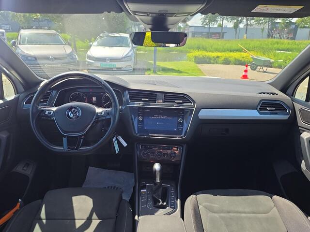 Volkswagen TIGUAN 1.4 TSI ACT Comfortline Business R | Pano | Elek. klep | ACC | Automaat |