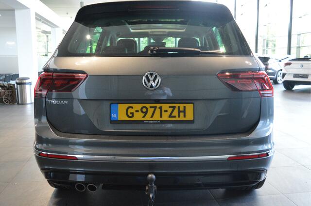 Volkswagen TIGUAN 1.5 TSI ACT R-LINE navi camera pano leer trekhaak !!