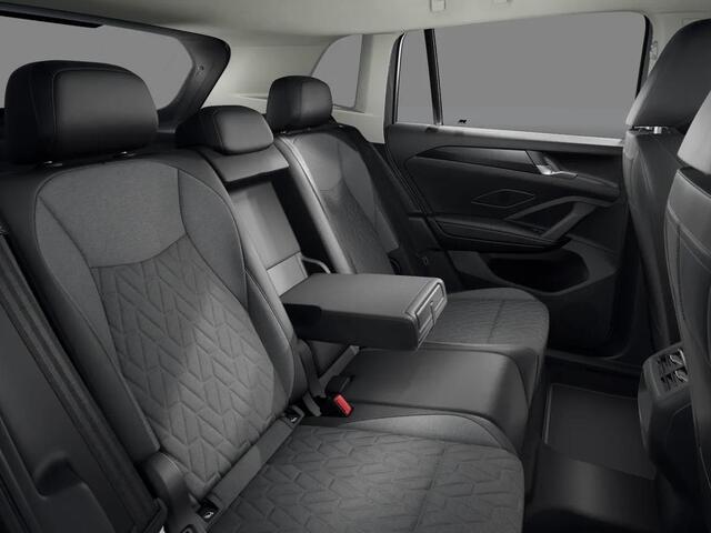 Volkswagen TIGUAN Limited Edition 1.5 eHybrid 150 kW / 204 PK SUV 6 Stoelverwarming | Trekhaak | 360 camera
