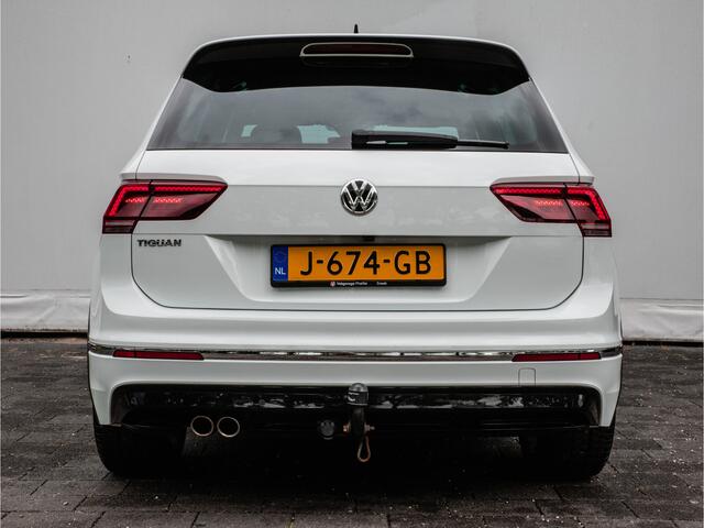 Volkswagen TIGUAN 1.5 TSI Aut. Highline Business R Trekhaak/ Panoramadak/ Virtual dash/ 360 camera/ Stoelverwarming