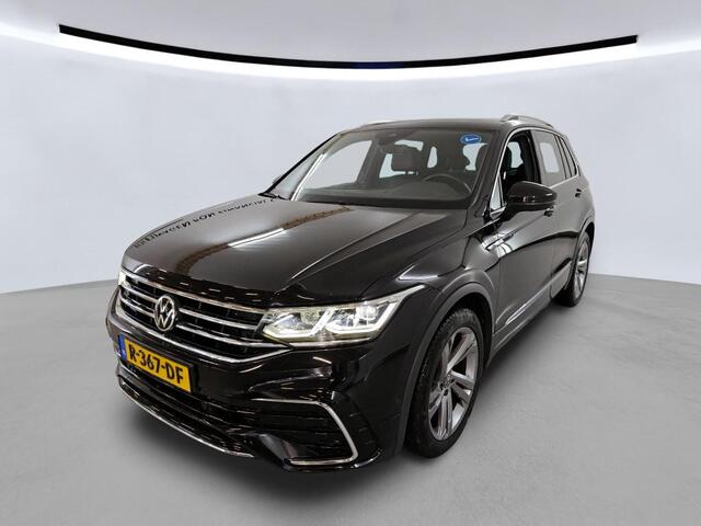 Volkswagen TIGUAN 1.5 TSI 150pk DSG R-Line Business+ | Panoramadak | Trekhaak | Stoelverwarming | Keyless